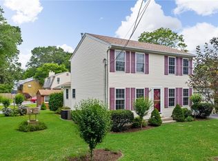 36 Rosedale Rd, Warwick, RI 02818