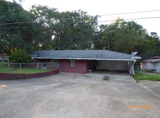 17 Pineview Dr, Natchez, MS 39120