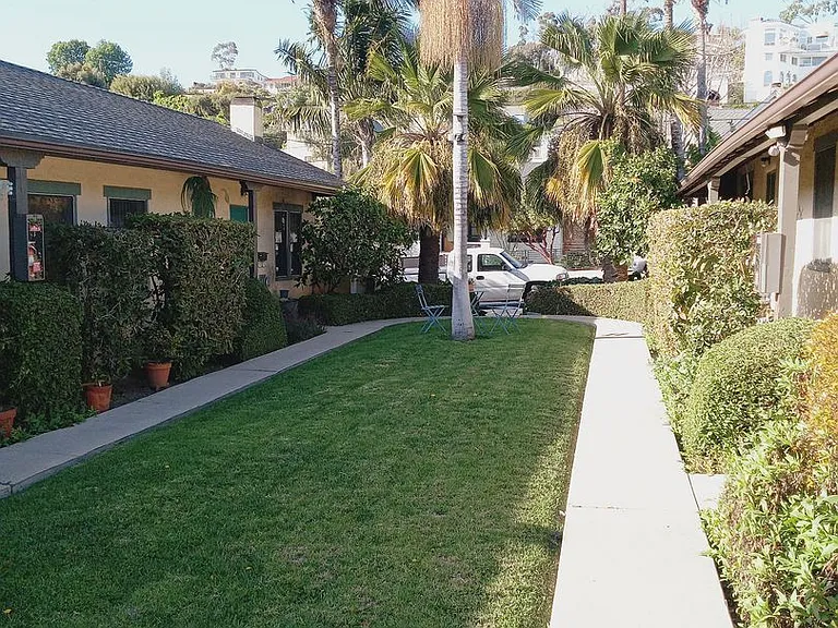 1132 Poli St — Photo 14