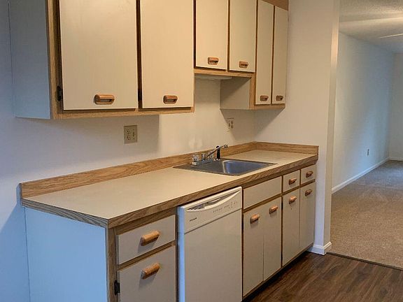 5th image of 515 Fox Hollow Dr Unit 515