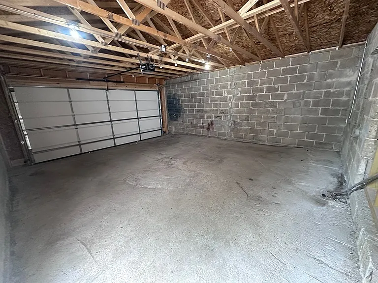 3307 N 42nd St — Photo 31