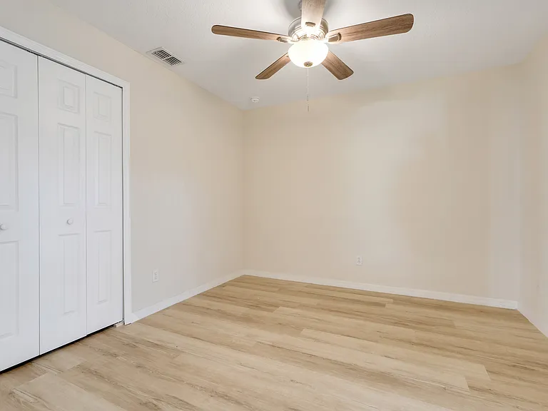 12900 Cloverdale Ln — Photo 23