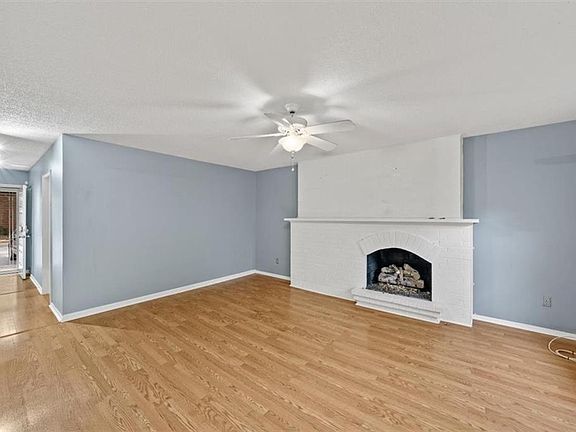 5th image of 8314 Hadley St