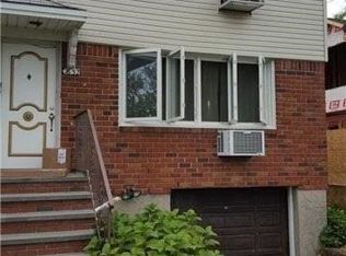 7634 166th St, Fresh Meadows, NY 11366