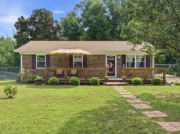 670 Bobbitt Rd, Ashland City, TN 37015