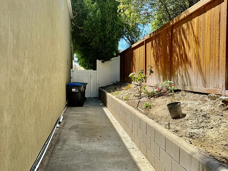 Side yard