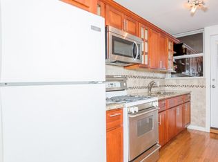 2262 E 24th St, Brooklyn, NY 11229