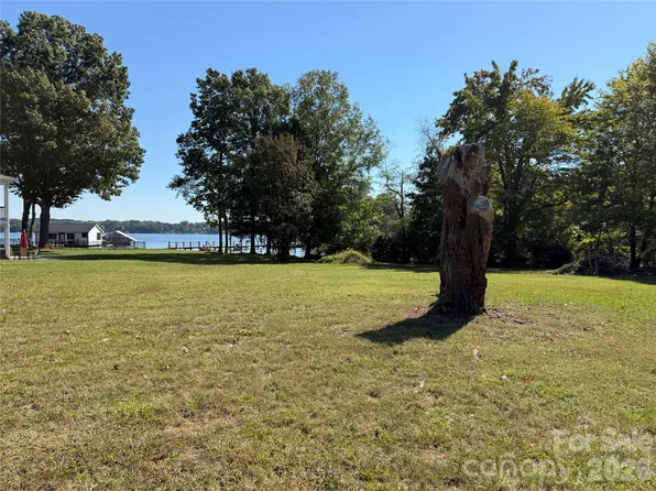 8697 Harbor Cir, Terrell, NC 28682