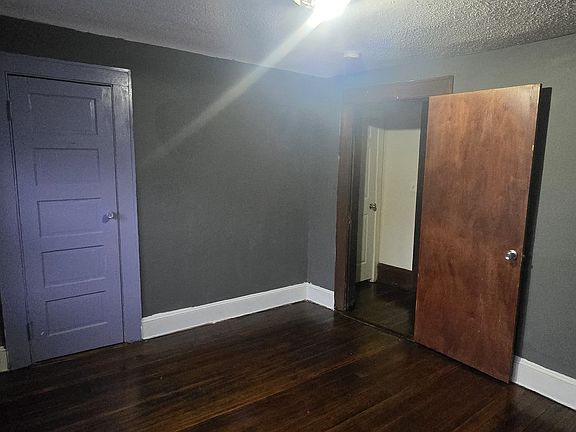 4th image of 820-822 Briarwood Ave #2