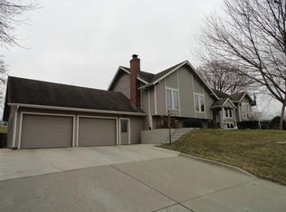 6905 SW Dancaster Rd, Topeka, KS 66610