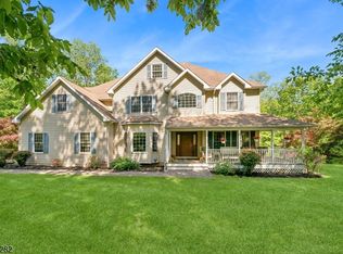 53 Race Rd, Lafayette, NJ 07848