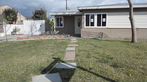 3rd image of 4314 N Broadmoor Ave