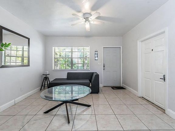 3rd image of 3401 SW 48th Ave