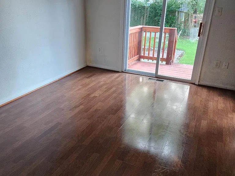 8333 Ivy Glen Ct — Photo 2
