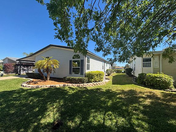 3rd image of 64 Beaver Lake Cir #392