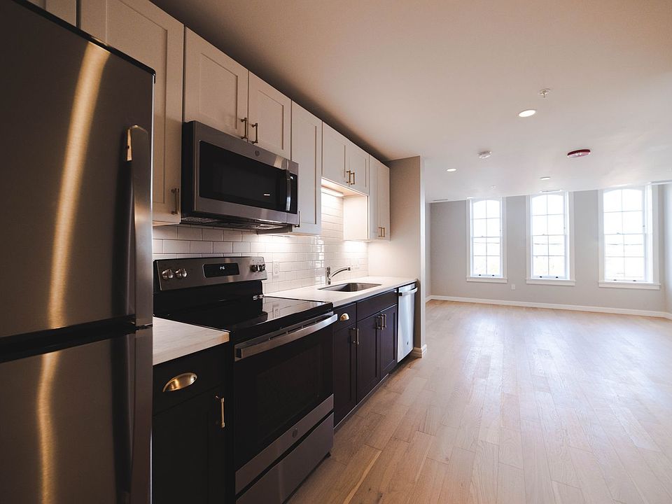 NPR Residences 3 32 N Park Row Erie PA Zillow