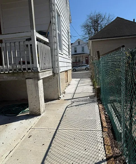 53 Carman St — Photo 25