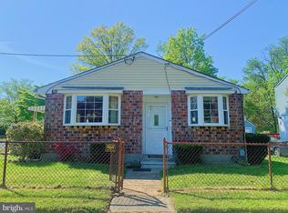 402 W Evesham Rd, Glendora, NJ 08029