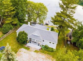 39 Aquatic Ln, New Hartford, CT 06057