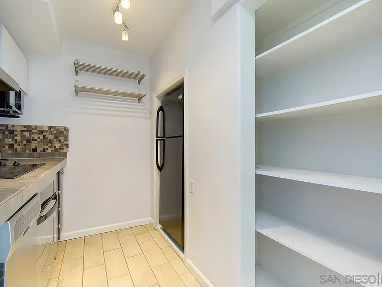 2368 Torrey Pines Rd #61 — Photo 31