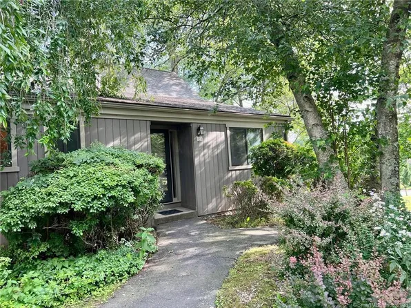412 Blackhawk Lane #A, Stratford, CT 06614