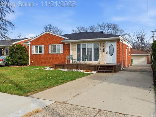 6528 Sterling Ct, Garden City, MI 48135