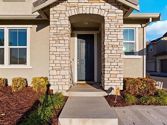 5th image of 5628 Cornerstone Dr