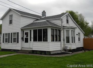 566 E South St, Galesburg, IL 61401