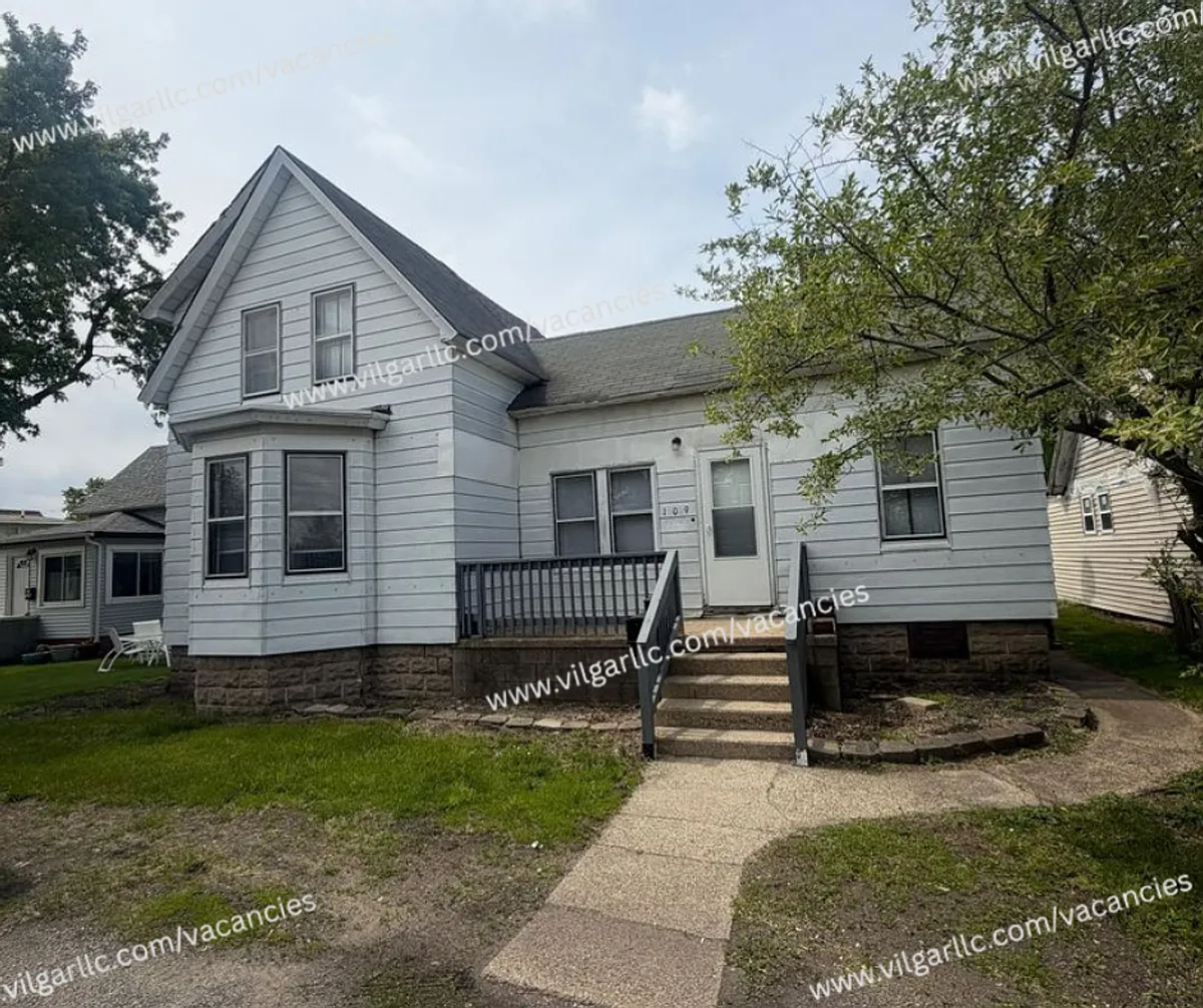Building Photo - 109 Columbia St