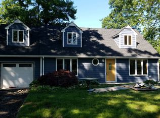 92 Harding Rd, Wyckoff, NJ 07481