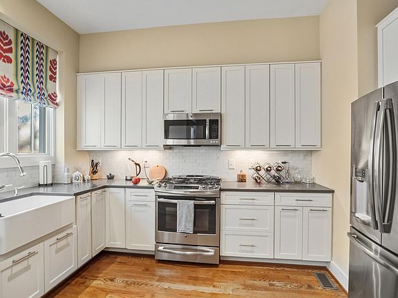5th image of 508 Jefferson St Unit 102