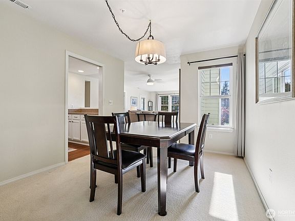 4th image of 4109 224th Lane SE #207