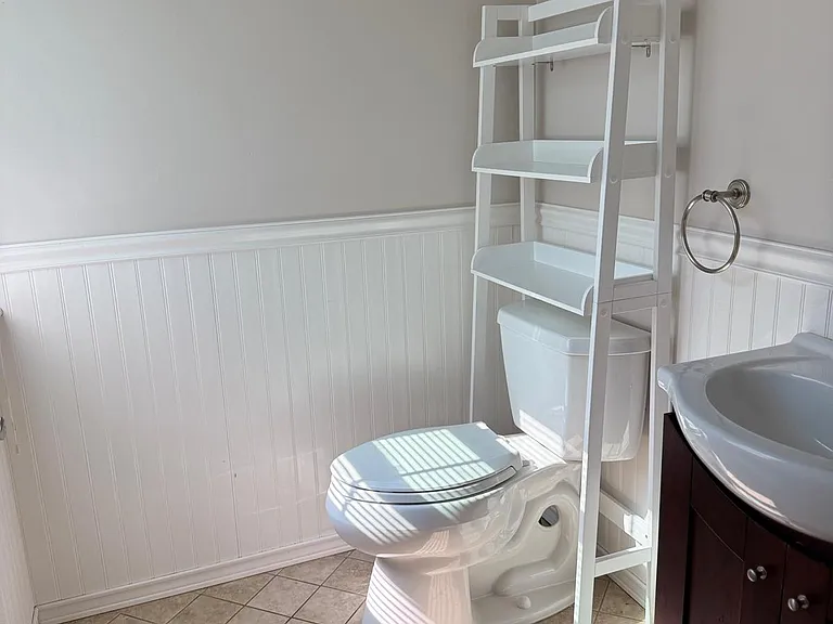103 Bedford Pl — Photo 12