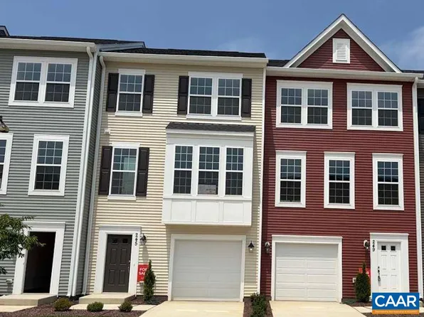 245 Cheshire Ln, Waynesboro, VA 22980