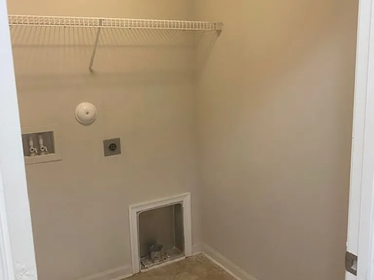 203 Linfoot Ct — Photo 26