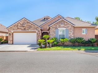 3560 Bloomfield Ln, Clovis, CA