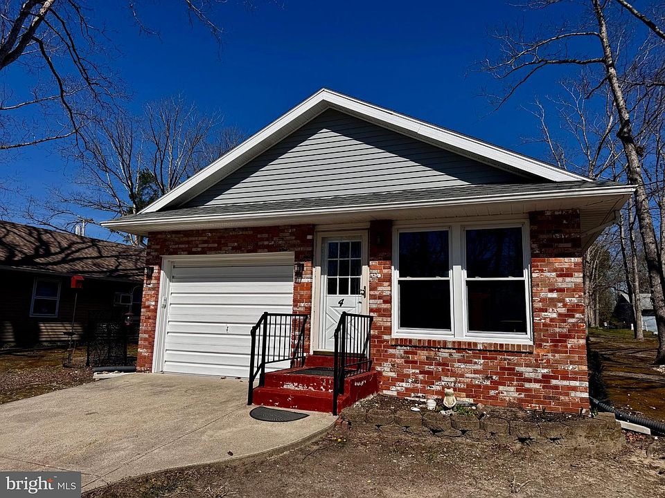 1st image of 4 Dogwood Rd #29