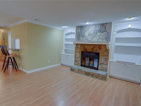 2nd image of 6117 Woodmont Blvd #6117