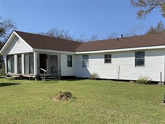 2nd image of 718 Skinner Ln