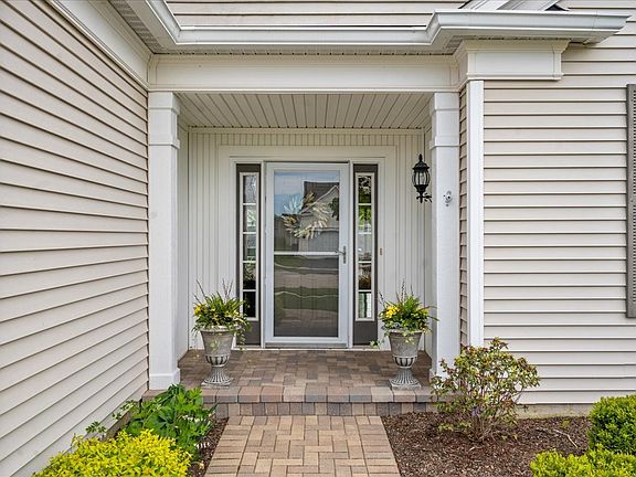 2nd image of 3643 Monticeto Cir