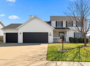 2312 W Marks Pl, Dunlap, IL 61525