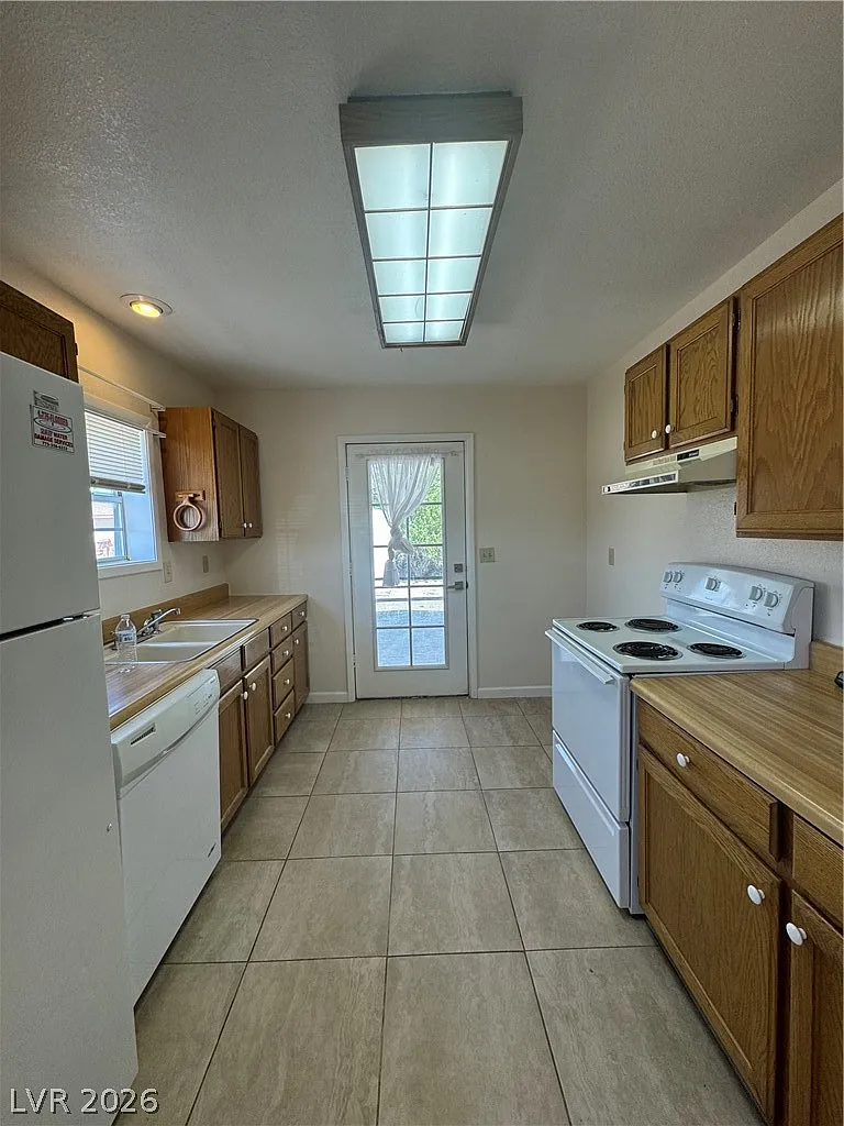 2 bed, 1912 sqft, $1,150 — Photo 4