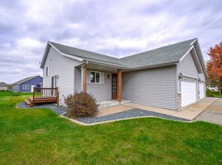 1741 Sequoia Ln, New Richmond, WI 54017