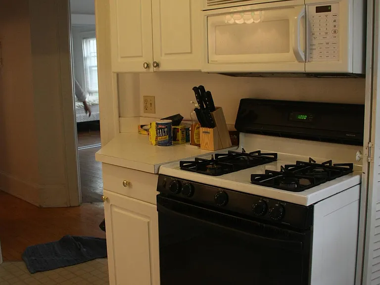 2029 E Park Pl #1 — Photo 5