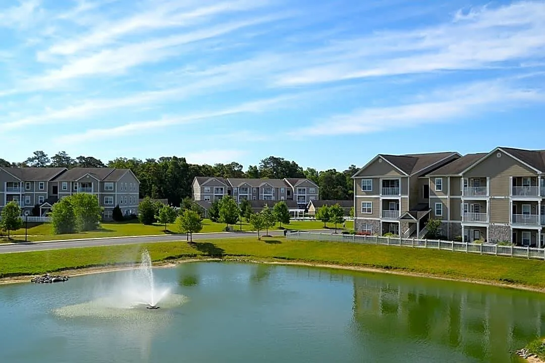 Ponds Edge — Photo 1