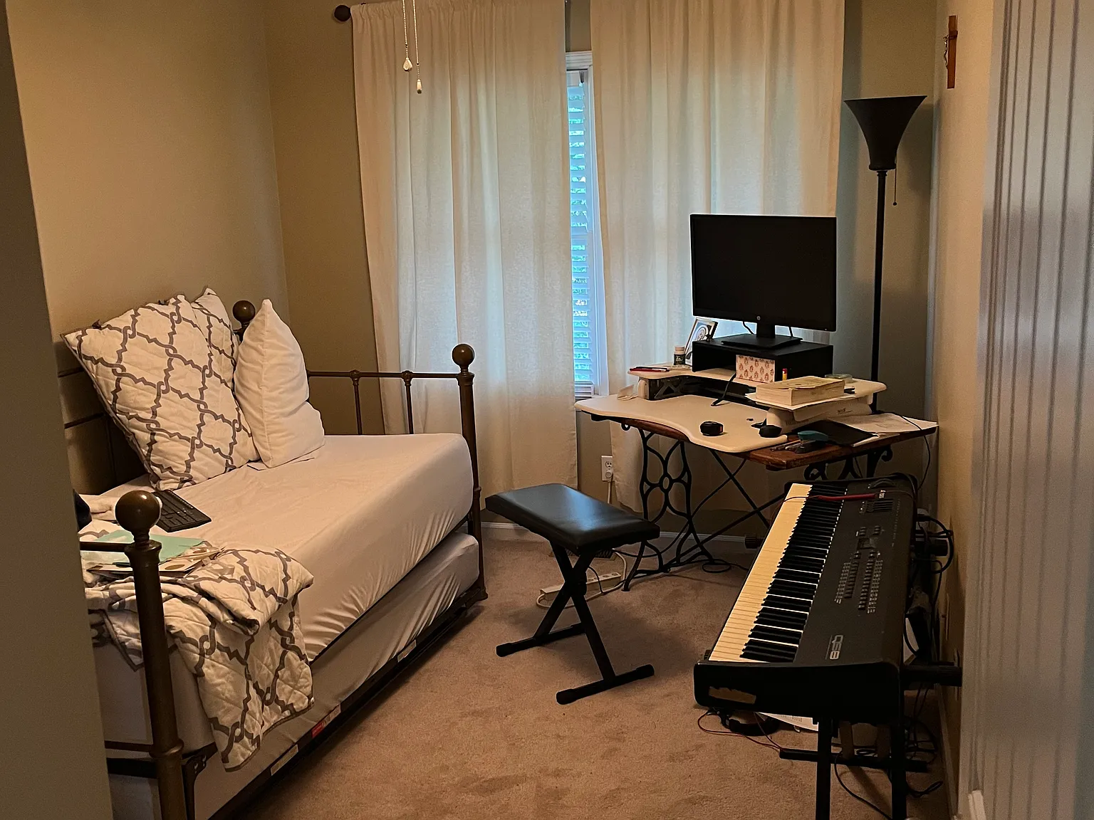 3 bed, 2.5 bath, 1773 sqft, $1,700 — Photo 2