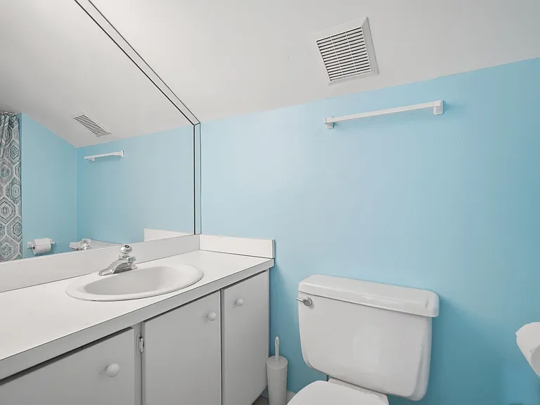 205 North St #10 — Photo 31