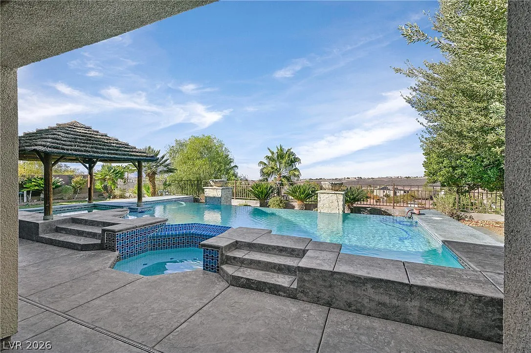 4 bed, 3.0 bath, 2846 sqft, $4,600 — Photo 2