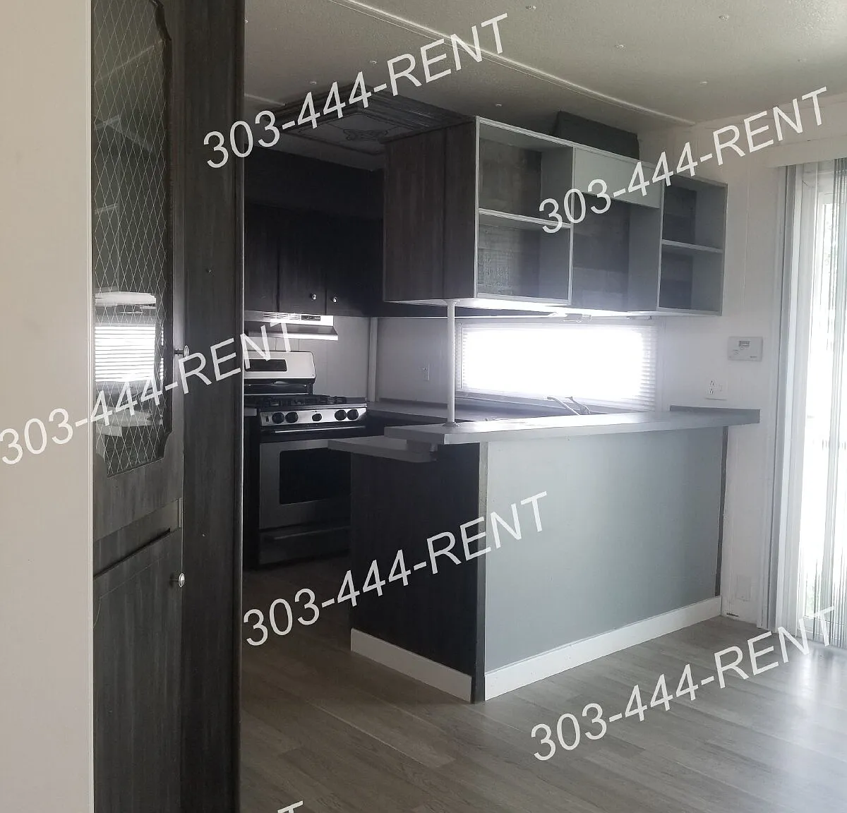 4 bed, 2.0 bath, 1393 sqft, $2,195 — Photo 4
