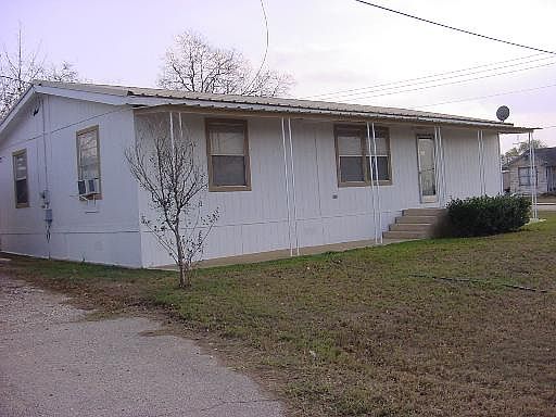 1st image of 904 11TH ST